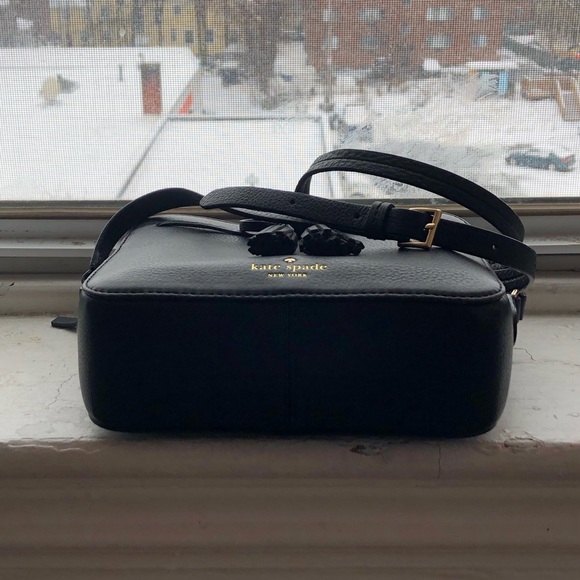 ✨FIRM✨KATE SPADE Hayes Street Arla Crossbody Bag - Picture 8 of 8